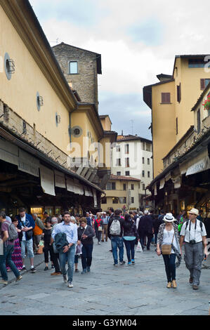 Le Ponte Vecchio à Florence Italie Banque D'Images