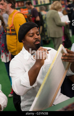 Ben Okri , poète et écrivain nigérian, à l'Hay Festival, le samedi 28 mai 2016 Banque D'Images