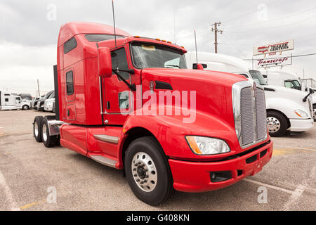 Nouveau camion Kenworth T680 Banque D'Images