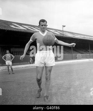 Football - League Division One - Blackpool Photocall - Bloomfield Road. Ray Charnley, Blackpool Banque D'Images