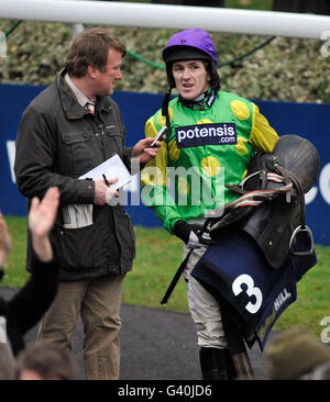 Les courses de chevaux - William Hill Super samedi - Kempton Park Banque D'Images