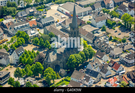 Vue aérienne, Warstein center city church St.Pankratius, Warstein, Rhénanie-Palatinat, Hesse, Allemagne, Europe, antenne Banque D'Images