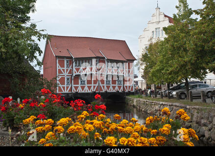 Bridge House sur la rivière Grube, Wismar, Mecklembourg-Poméranie-Occidentale Banque D'Images