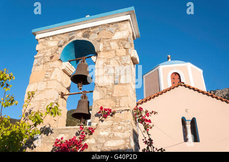 Église orthodoxe grecque à hillside village de Zia, Kos (Cos), du Dodécanèse, Grèce, région sud de la Mer Egée Banque D'Images