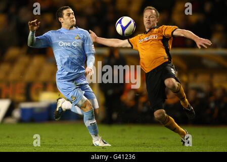 Soccer - FA Cup - troisième Round Replay - Wolverhampton Wanderers / Doncaster Rovers - Molineux.Jody Craddock (à droite) de Wolverhampton Wanderers et Billy Sharp (à gauche) de Doncaster Rovers se battent pour le ballon. Banque D'Images