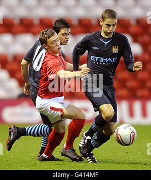 Football - FA Cup - Quatrième ronde des jeunes - Nottingham Forest v Manchester City - Rez-de-Ville Banque D'Images