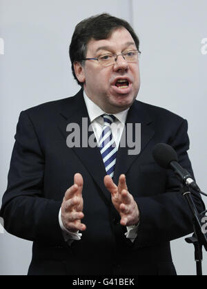 Brian Cowen, premier ministre irlandais, lors d'une réunion du Conseil ministériel nord-sud à Armagh. Banque D'Images