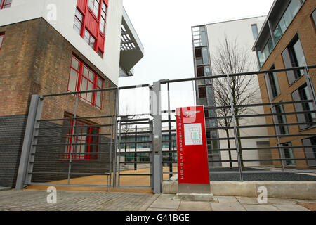 Vue générale du site de l'ancienne demeure du club de football d'Arsenal, stade Highbury. Utilisé par le club de 1913 à 2006 quand le club a déménagé au stade Emirates voisin. Le site est maintenant un développement résidentiel Banque D'Images