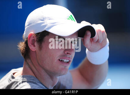 Tennis - 2011 Open d'Australie - septième jour - Melbourne Park.Andy Murray, de la Grande-Bretagne, lors d'une séance d'entraînement le septième jour de l'Open d'Australie de 2011 à Melbourne Park, en Australie. Banque D'Images