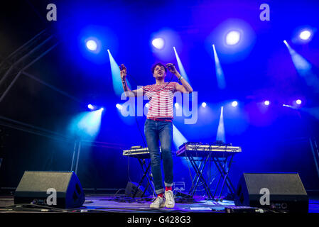 Barcelone, Catalogne, Espagne. 17 Juin, 2016. Producteur chilien MATIAS AGUAYO effectue en direct sur la deuxième journée du Sonar de Barcelone 2016 Credit : Matthias Rickenbach/ZUMA/Alamy Fil Live News Banque D'Images