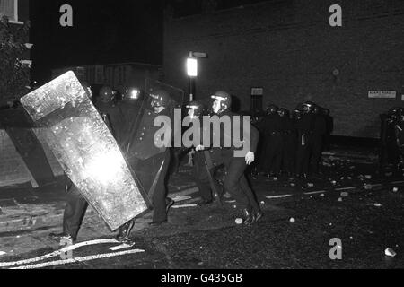 British Crime - perturbation civile - Le Broadwater Farm des émeutes - Londres - 1985 Banque D'Images