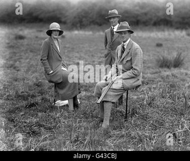 Le marquis de Blandford et son épouse, la marquise de Blandford, l'ancienne honorable Alexandra Mary Cadogan, assistent à la séance de tir du duc de Marlborough au Palais de Blenheim. Banque D'Images