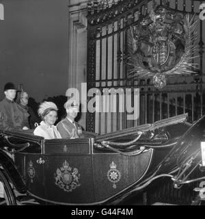 Politique - Le Roi Hussein de Jordanie visite d'État - Buckingham Palace, Londres Banque D'Images