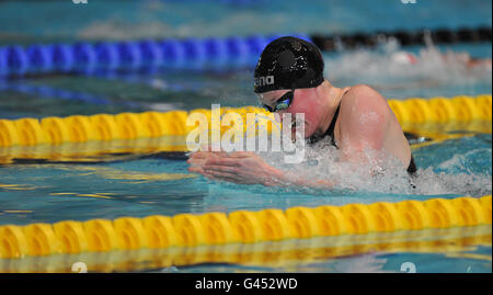 Hannah Miley sur le chemin de gagner les femmes 200m IM pendant les championnats de natation de gaz britannique au centre aquatique de Manchester, Manchester. Banque D'Images