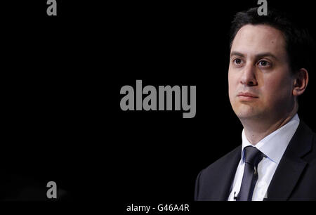 Ed Miliband, chef de file syndical, s'adresse à la conférence nationale annuelle de la Fédération des petites entreprises au BT Convention Centre de Liverpool. Banque D'Images