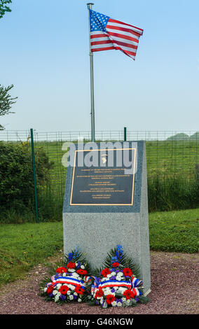 Houesville, Normandie, France - Mémorial au Brigadier-général Don Forester Pratt, sous-commandant divisionnaire de la Division de 101e Banque D'Images