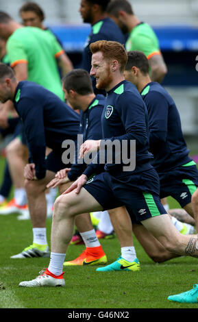 République d'Irlande est Stephen Quinn pendant une session de formation au stade de Bordeaux, Bordeaux. Banque D'Images