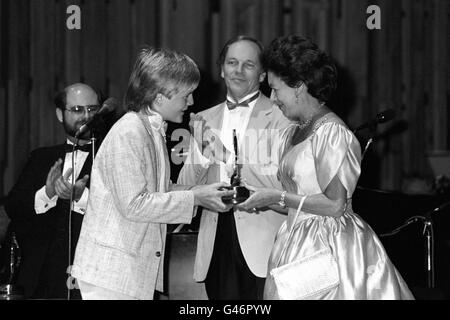 Musique - Discographie - Cérémonie de remise des prix de Wavendon Barbican Hall, Londres Banque D'Images