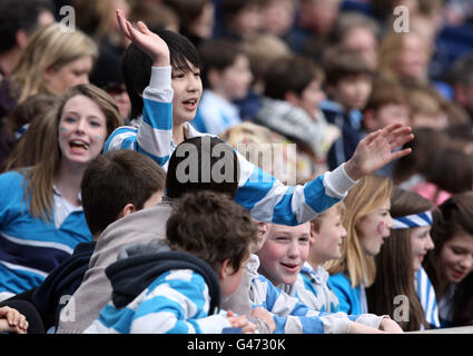 Rugby Union - Brewin Dolphin U16 Scottish Schools Cup final - Murrayfield.Les fans de la Edinburgh Academy lors de la finale de la coupe Scottish Schools Brewin Dolphin U16 à Murrayfield, Édimbourg. Banque D'Images