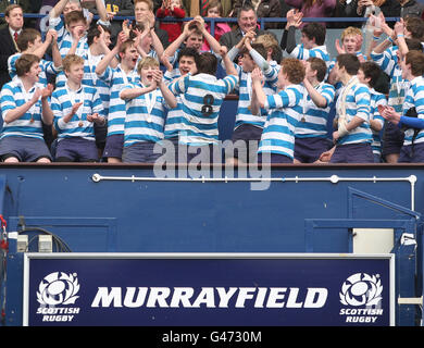 Rugby Union - Brewin Dolphin U16 Scottish Schools Cup final - Murrayfield.Edinburgh Academy fêtez la victoire de la finale de la coupe Scottish Schools Brewin Dolphin U16 à Murrayfield, Édimbourg. Banque D'Images