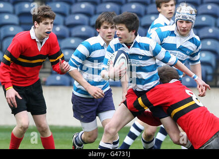 Edinburgh Academy Fraser Graham lors de la finale de la coupe Scottish Schools Brewin Dolphin U16 à Murrayfield, Édimbourg. Banque D'Images