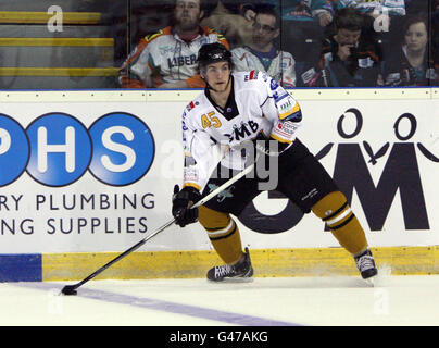 Hockey sur glace - Elite Ice Hockey League - 2011 Play offs - final - Cardiff Devils v Nottingham Panthers - Capital FM Arena. Stephen Lee, Nottingham Panthers Banque D'Images