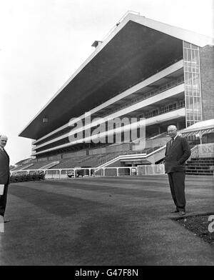 Les courses de chevaux - Ascot Racecourse disposent d Banque D'Images