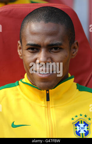 Football - International friendly - Ecosse v Brésil - Emirates Stadium. Elias, Brésil Banque D'Images