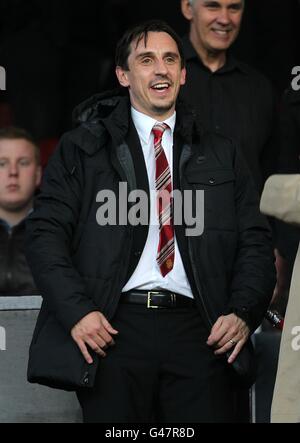 Football - UEFA Champions League - quart de finale - deuxième étape - Manchester United / Chelsea - Old Trafford. Gary Neville de Manchester United dans les tribunes Banque D'Images