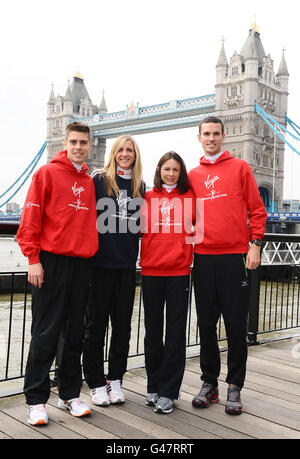 Athlétisme - Marathon Virgin London 2011 - British Challenge Photocall - The Tower Hotel.Phil Wicks, Liz Yelling, JO Pavey et Andrew Lemoncello, en Grande-Bretagne, lors d'une séance photo à l'hôtel Tower de Londres. Banque D'Images