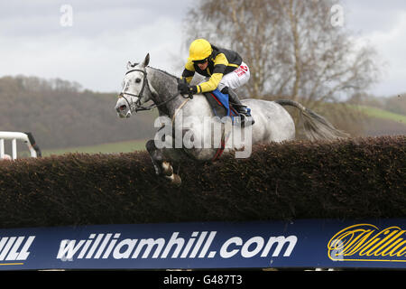 Jockey Sam Twiston-Davies sur Leamington LAD pendant le Eddie Mapp Memorial handicap Chase Banque D'Images