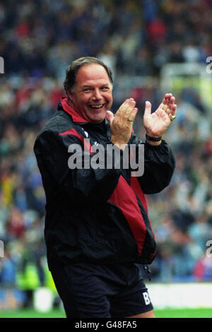 BARRY FRY, DIRECTEUR DE LA VILLE DE BIRMINGHAM, CÉLÈBRE APRÈS LE BUT V PLYMOUTH ARGYLE Banque D'Images