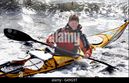 Kayak autour de l'Irlande Banque D'Images