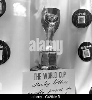 Football - coupe du monde - Trophée Jules Rimet. 2,000 pour la première coupe du monde en 1930. Banque D'Images