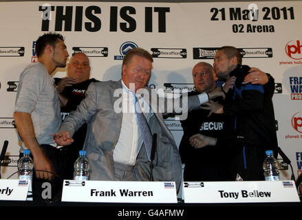 Boxe - James DeGale v George Groves - Face à Face - O2 Stadium Banque D'Images