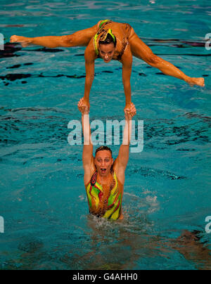 L'équipe italienne s'affronte en finale libre lors de la deuxième journée de la coupe européenne des champions de natation synchronisée LEN 2011 à Ponds Forge, Sheffield. Banque D'Images