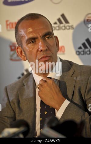 Football - Swindon Town - Paolo Di Canio Conférence de presse - Le sol du comté Banque D'Images