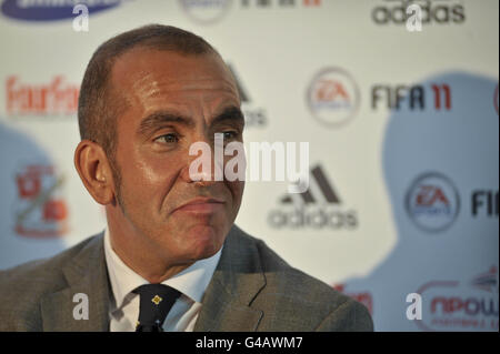 Football - Swindon Town - Paolo Di Canio Conférence de presse - Le sol du comté Banque D'Images