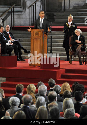 LE président AMÉRICAIN Barack Obama prononce son discours d’ouverture devant les deux chambres du Parlement dans l’historique Westminster Hall, qui n’avait été accordé qu’à une poignée de personnalités éminentes comme Nelson Mandela, Charles de Gaulle et le Pape. Banque D'Images