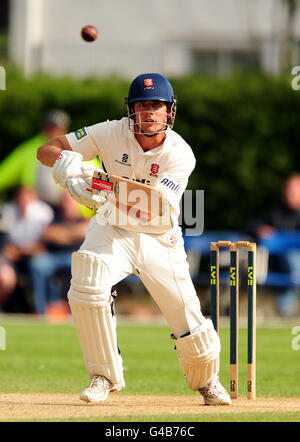 Cricket - Liverpool Victoria County Championship - Division 2 - troisième jour - Surrey v Essex - Whitgift School. Alastair Cook d'Essex Banque D'Images