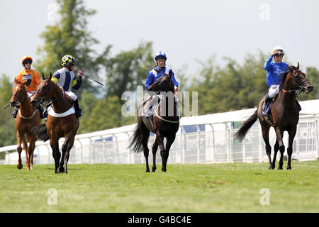 Les courses de chevaux - Investec Derby Festival - Investec Derby Day - Epsom Downs Racecourse Banque D'Images