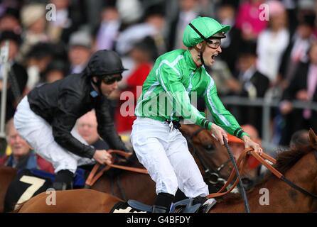 Les courses de chevaux - Le Royal Ascot Meeting 2011 - Jour trois - Ascot Racecourse Banque D'Images