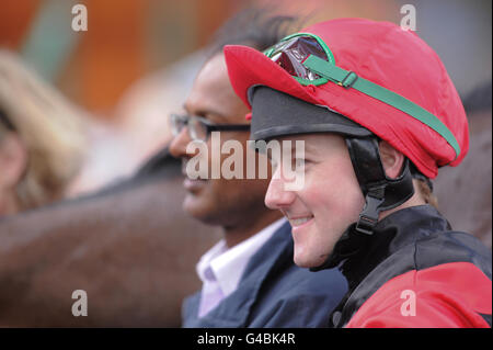 Les courses de chevaux - Blue Square Achilles/Enjeux Enjeux Jury Timeform Jour - Haydock Park Racecourse Banque D'Images