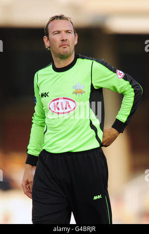 Cricket - Friends Life Twenty20 - South Group - Surrey Lions v Gloucestershire gladiateurs - The Kia Oval. Chris Schofield, Surrey Lions Banque D'Images