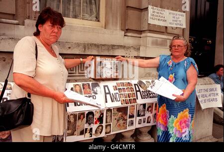 Mary Bell protester 1 Banque D'Images