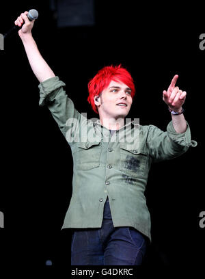 T in the Park - Écosse.Gerard Way de My Chemical Romance se produit au festival de musique T in the Park à Balado Park près de Kinross. Banque D'Images