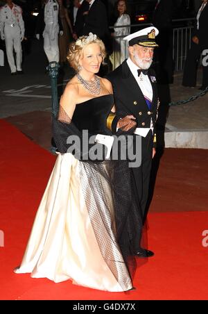 Le Prince et la princesse Michael de Kent arrivent pour le dîner officiel du Prince Albert II de Monaco et de Charlene Wittstock à l'Opéra de Monte Carlo. Banque D'Images