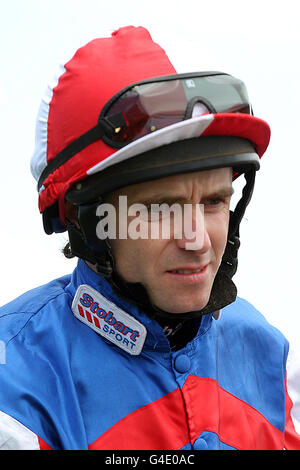 Courses hippiques - 2011 plate Festival - John Smiths Northumberland plate Day - Newcastle Racecourse. Tom Eaves, Jockey Banque D'Images