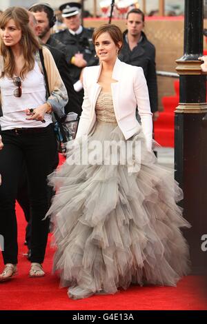 Harry Potter et le Deathly Hallows: Partie 2 UK film Premiere - Londres.Emma Watson à la première mondiale de Harry Potter et des Hallows de Deathly : partie 2. Banque D'Images