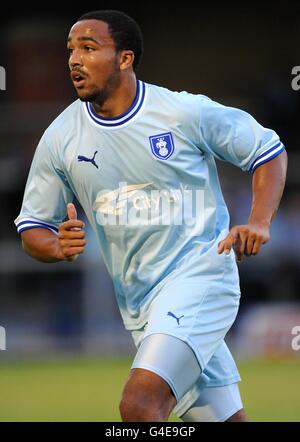 Soccer - Pré saison Friendly - Hinckley United v Coventry City - Greene King Stadium Banque D'Images